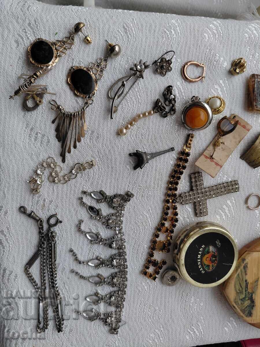 Κοσμήματα, αξεσουάρ, εξαρτήματα. BZC με τιμή 8.50 BGN | € 4.35 Κοσμήματα, αξεσουάρ, εξαρτήματα. BZC με τιμή 8.50 BGN | € 4.35