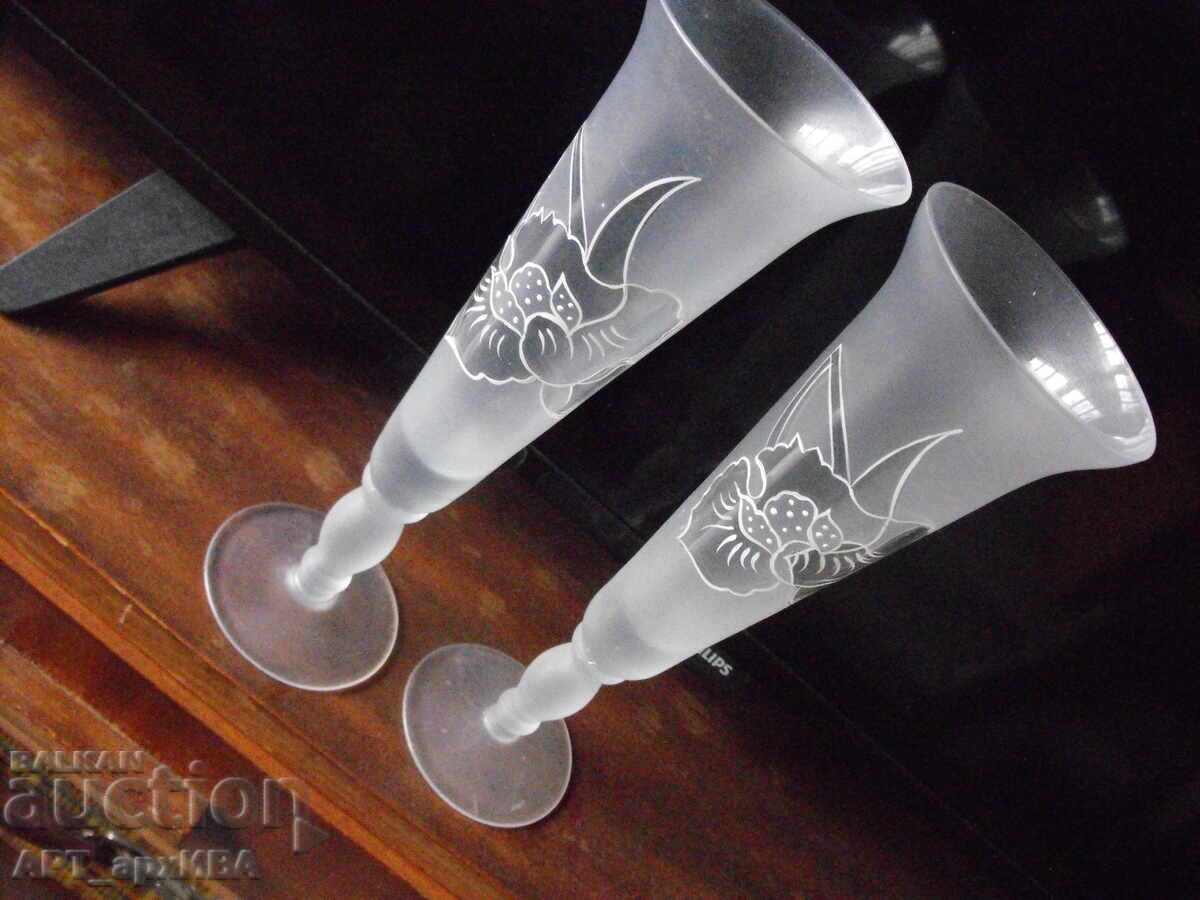 Wedding champagne glasses, 2 pcs with price 12.50 BGN | € 6.39 Wedding champagne glasses, 2 pcs with price 12.50 BGN | € 6.39