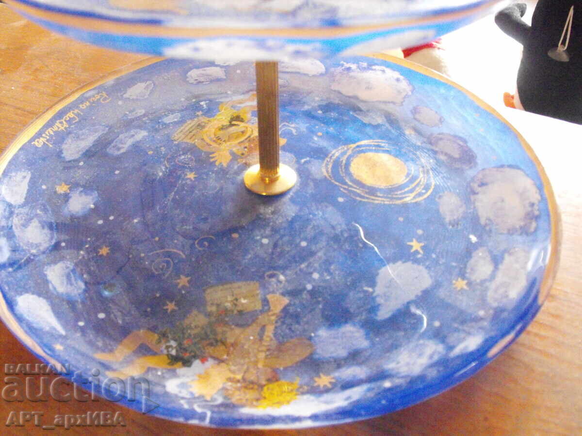 Auction  Fruit bowl on 2 levels with drawings by Rosina Wachtmeister