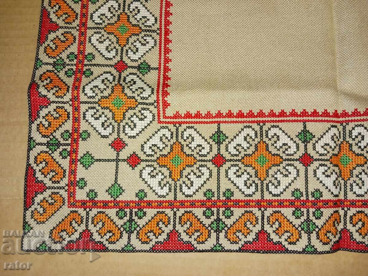 Embroidered square, Tischleifer, tablecloth LINEN PANAMA - 6 Embroidered square, Tischleifer, tablecloth LINEN PANAMA - 6