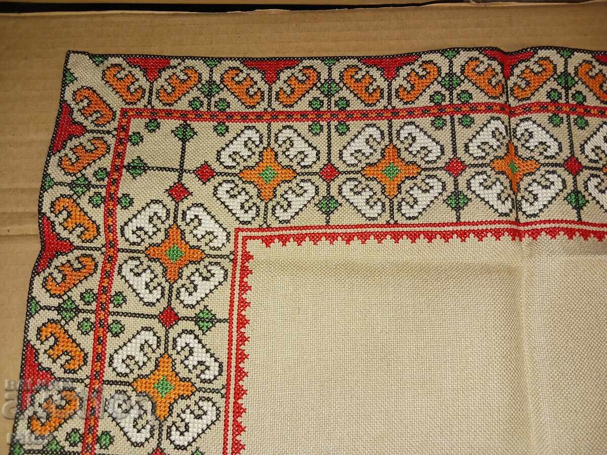 Embroidered square, Tischleifer, tablecloth LINEN PANAMA - 7 Embroidered square, Tischleifer, tablecloth LINEN PANAMA - 7