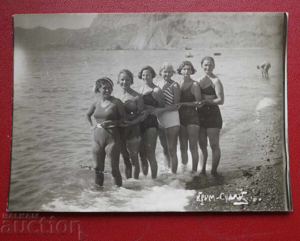 Στην Παραλία στη Θάλασσα Στην Παραλία στη Θάλασσα