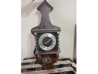 Ceas de perete vechi