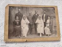 Παλιά φωτογραφία σε χαρτόνι, γάμος οικογένειας Ζάνγκου. BZC