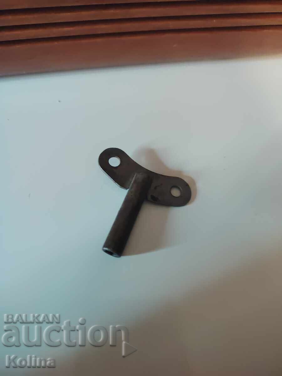 Δημοπρασία Παλαιό κλειδί για ρολόι, κλειδί