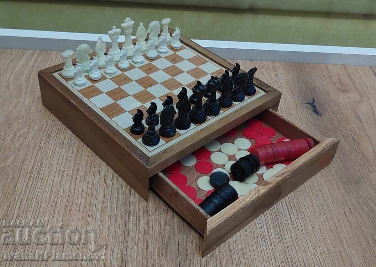 Auction  Chess set magnetic for connoisseurs 16cm