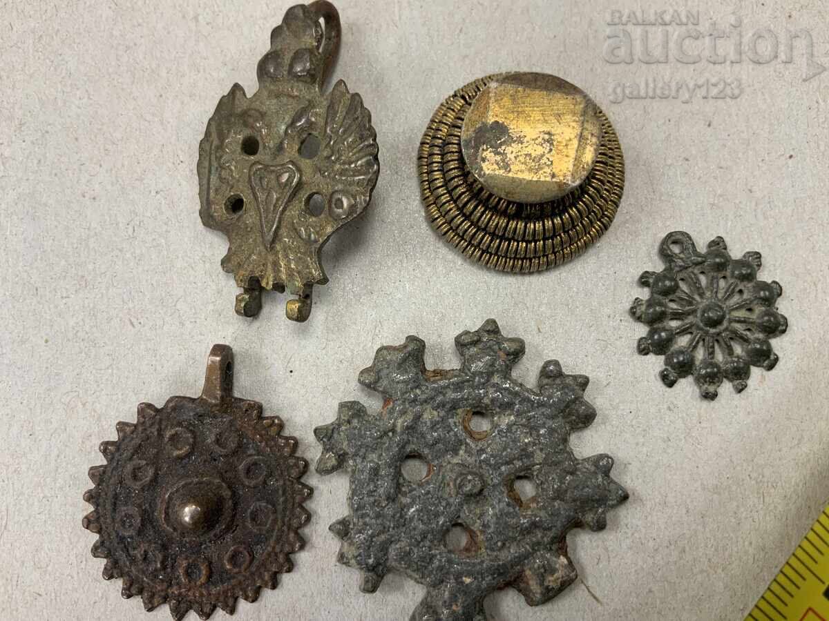 Auction Revival lot Auction Revival lot