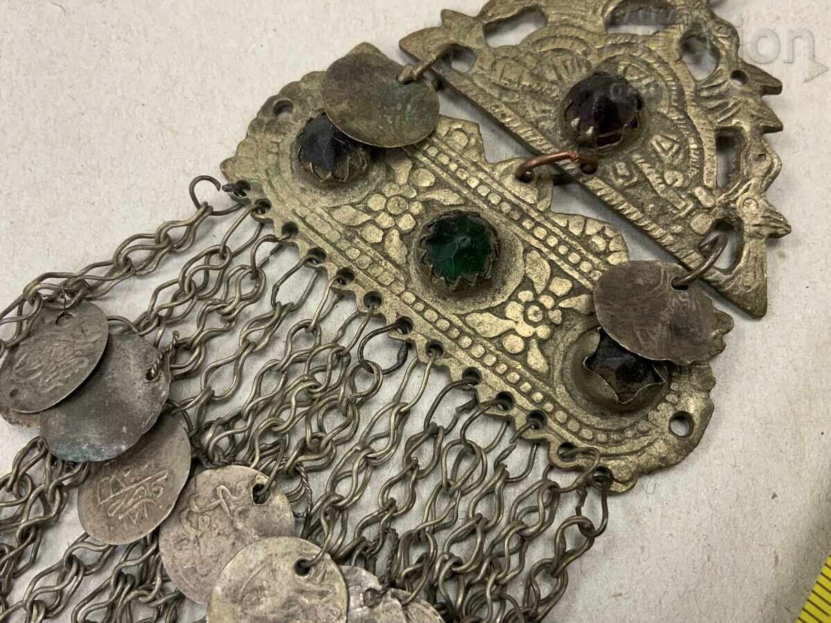 Auction  Women's jewelry silver cut akche