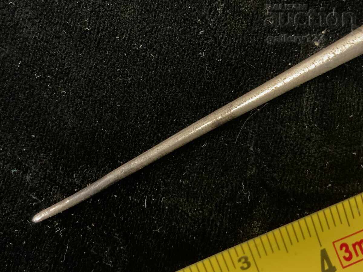 Revival-era carved needle with price 20.00 BGN | € 10.23 Revival-era carved needle with price 20.00 BGN | € 10.23