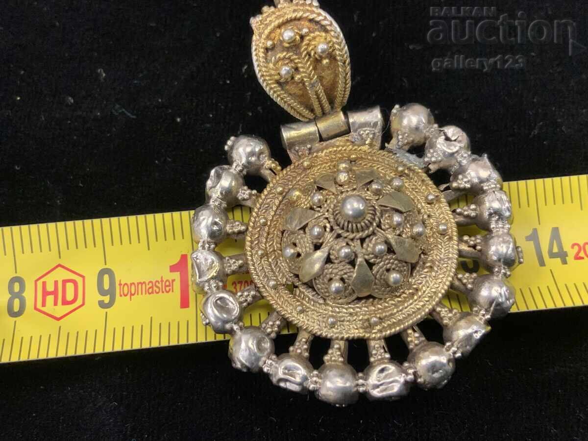 Revival-era filigree silver arpalii with mercury gilding - 6