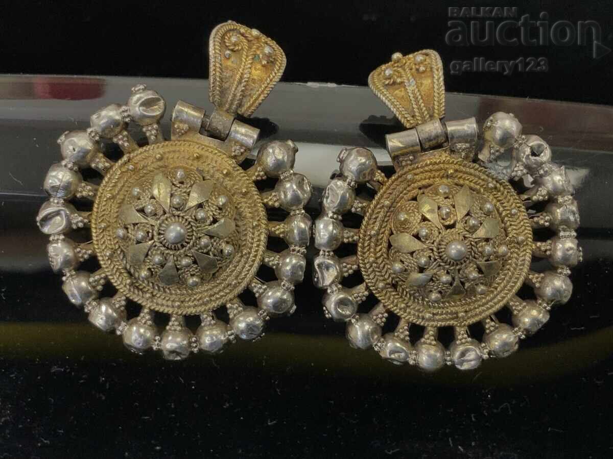 Revival-era filigree silver arpalii with mercury gilding