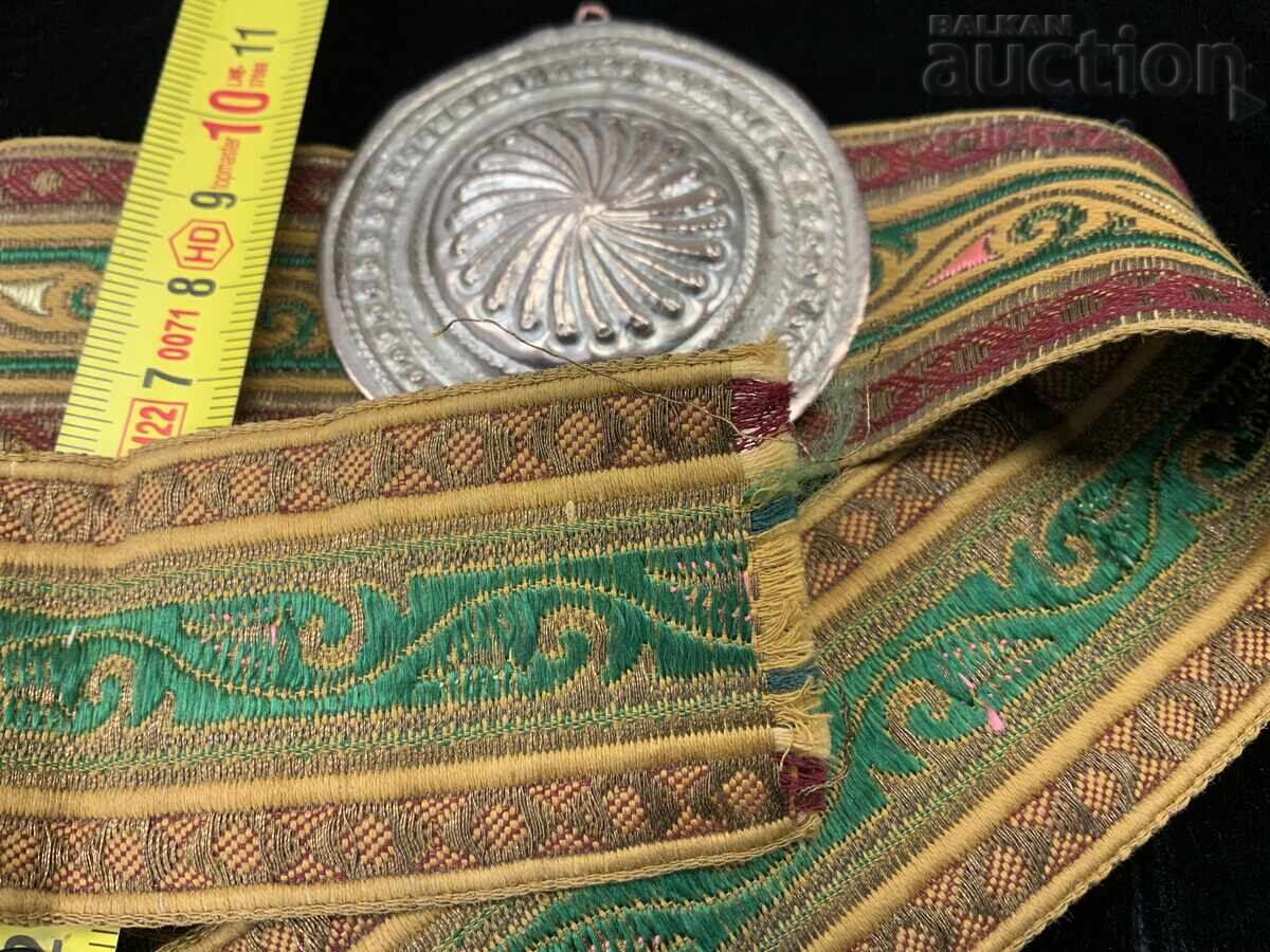 Revival-era silver paftas (ornamental belt buckles) and a belt with goldwork embroidery and textile - 7 Revival-era silver paftas (ornamental belt buckles) and a belt with goldwork embroidery and textile - 7
