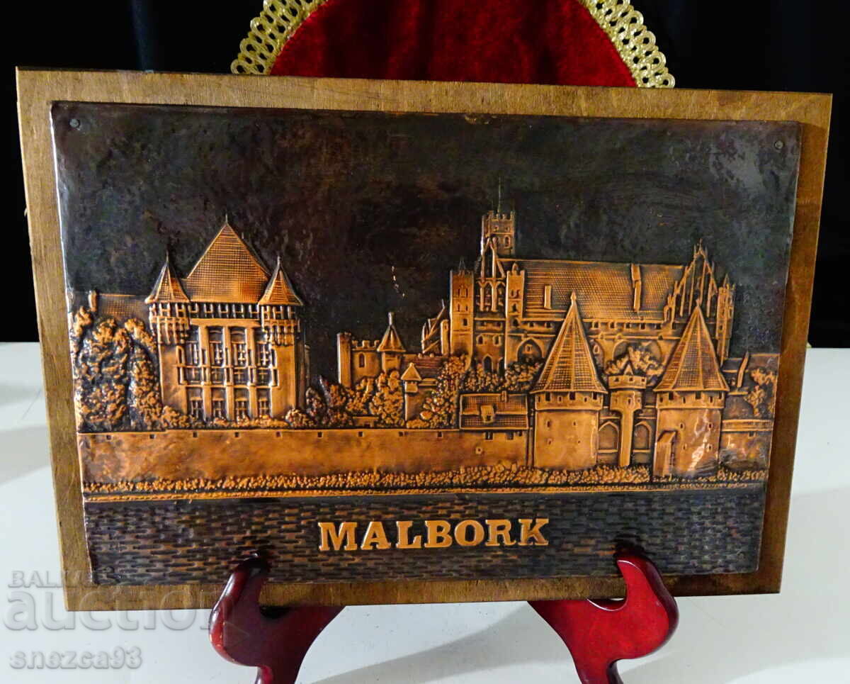 Медно пано със замъка Малборк,най-големият в света. Медно пано със замъка Малборк,най-големият в света.