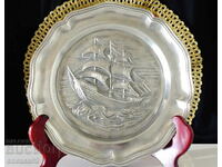 Калаена чиния с Кораб,Платноход.