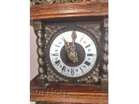 Холандски стенен механичен часовник с гонг