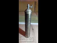 Moară de bronz pentru cunoscători