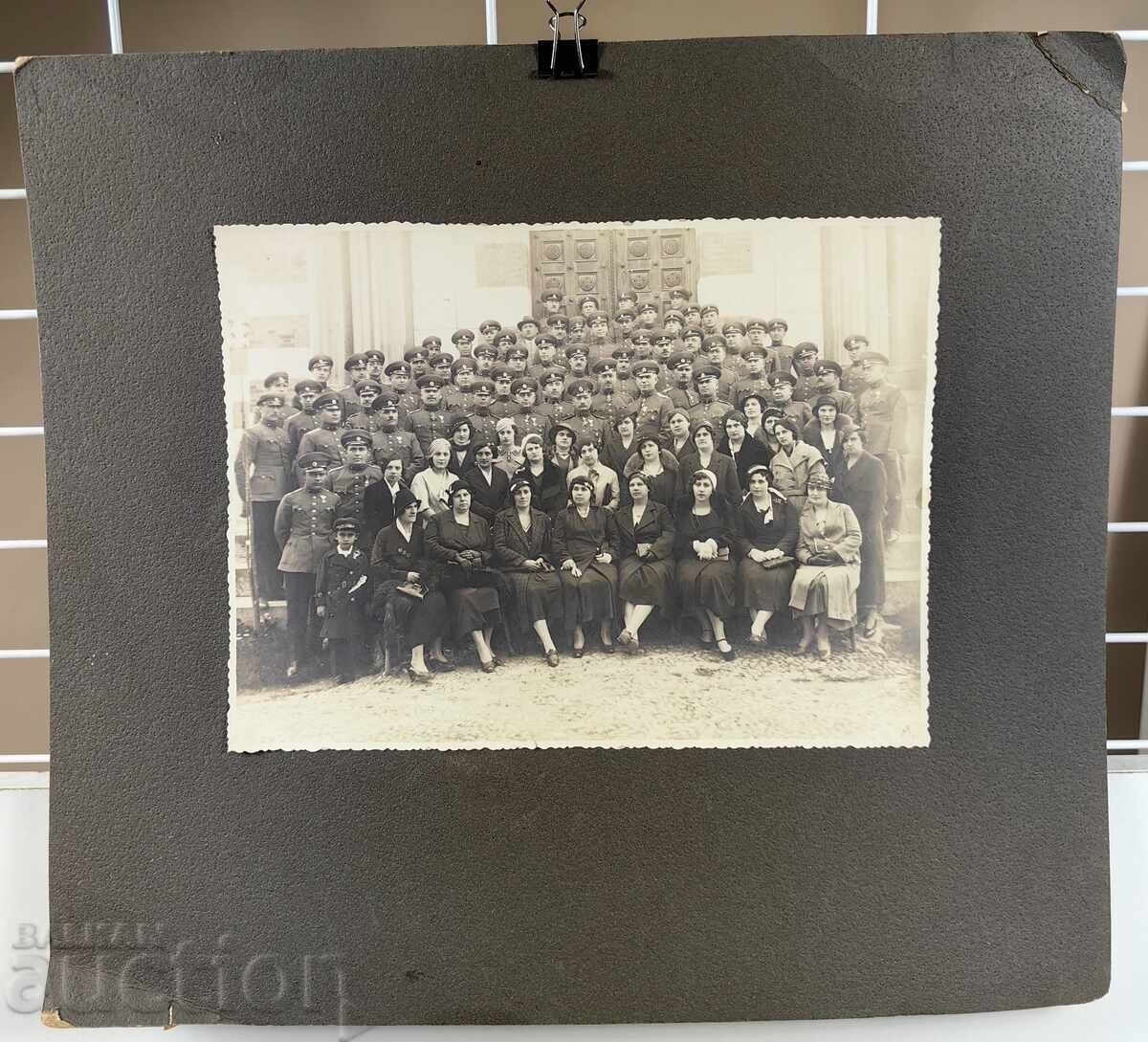 OFFICER OFFICER MEDAL ORDER LARGE MILITARY PHOTO CARDBOARD