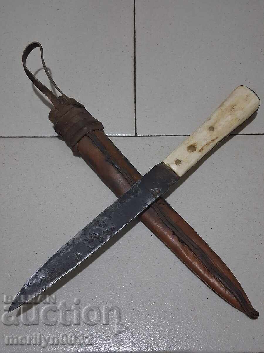 Cuțit vechi cu teacă, mâner din os, pumnal, lamă, aculac