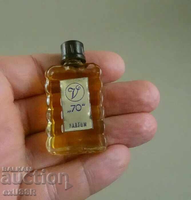 Παλιό σοσιαλιστικό άρωμα μικρό V 70, πολωνικό; Παλιό σοσιαλιστικό άρωμα μικρό V 70, πολωνικό;