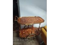 Αρχαία καρότσα σερβιρίσματος με ένθετα