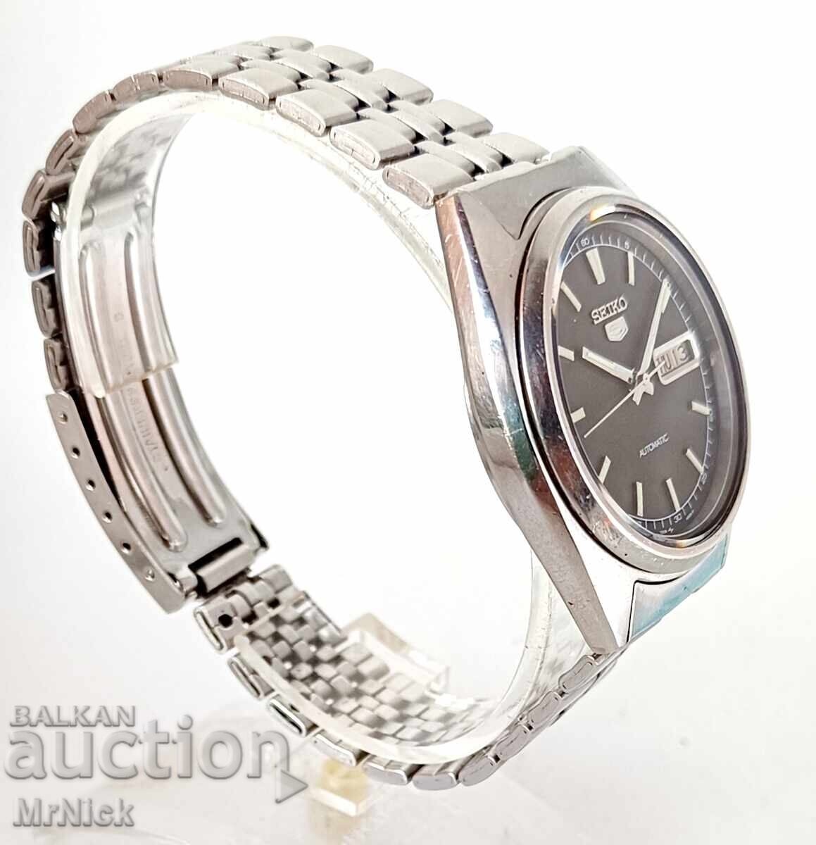 Seiko 5 - Seiko 5 - self-winding watch, preserved with price 160.00 BGN | € 81.81 Seiko 5 - Seiko 5 - self-winding watch, preserved with price 160.00 BGN | € 81.81