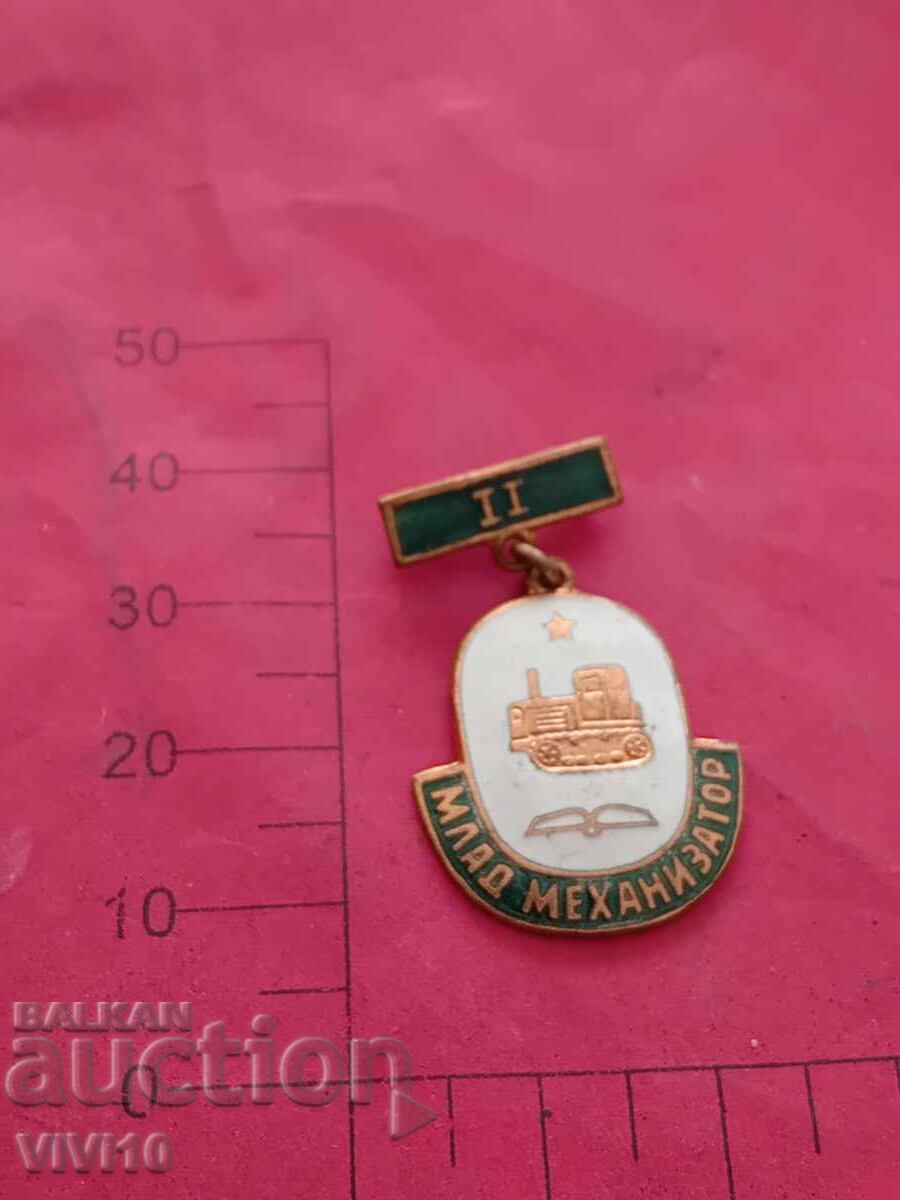 Badge, junior mechanic, email