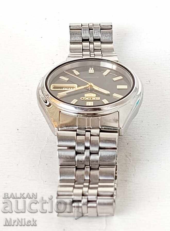 Delivery of Seiko 5 - self-winding watch, preserved, working Delivery of Seiko 5 - self-winding watch, preserved, working