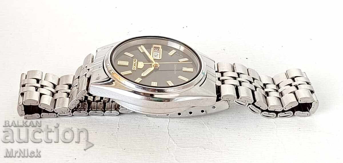 Seiko 5 - self-winding watch, preserved, working - 5 Seiko 5 - self-winding watch, preserved, working - 5