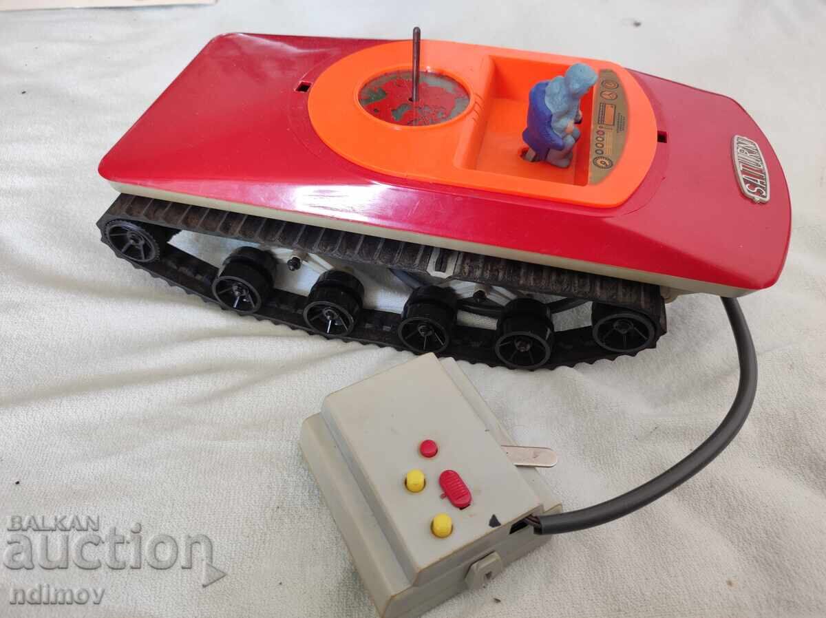 TOY FROM THE USSR LUNOKHOD ALL-TERRAIN VEHICLE with price 20.00 BGN | € 10.23 TOY FROM THE USSR LUNOKHOD ALL-TERRAIN VEHICLE with price 20.00 BGN | € 10.23