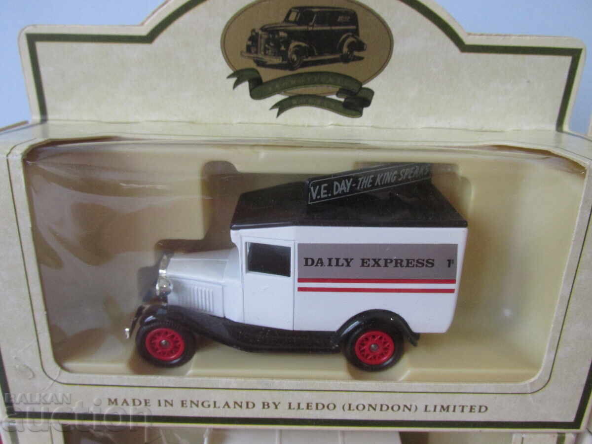 Retro strollers with price 13.00 BGN | € 6.65