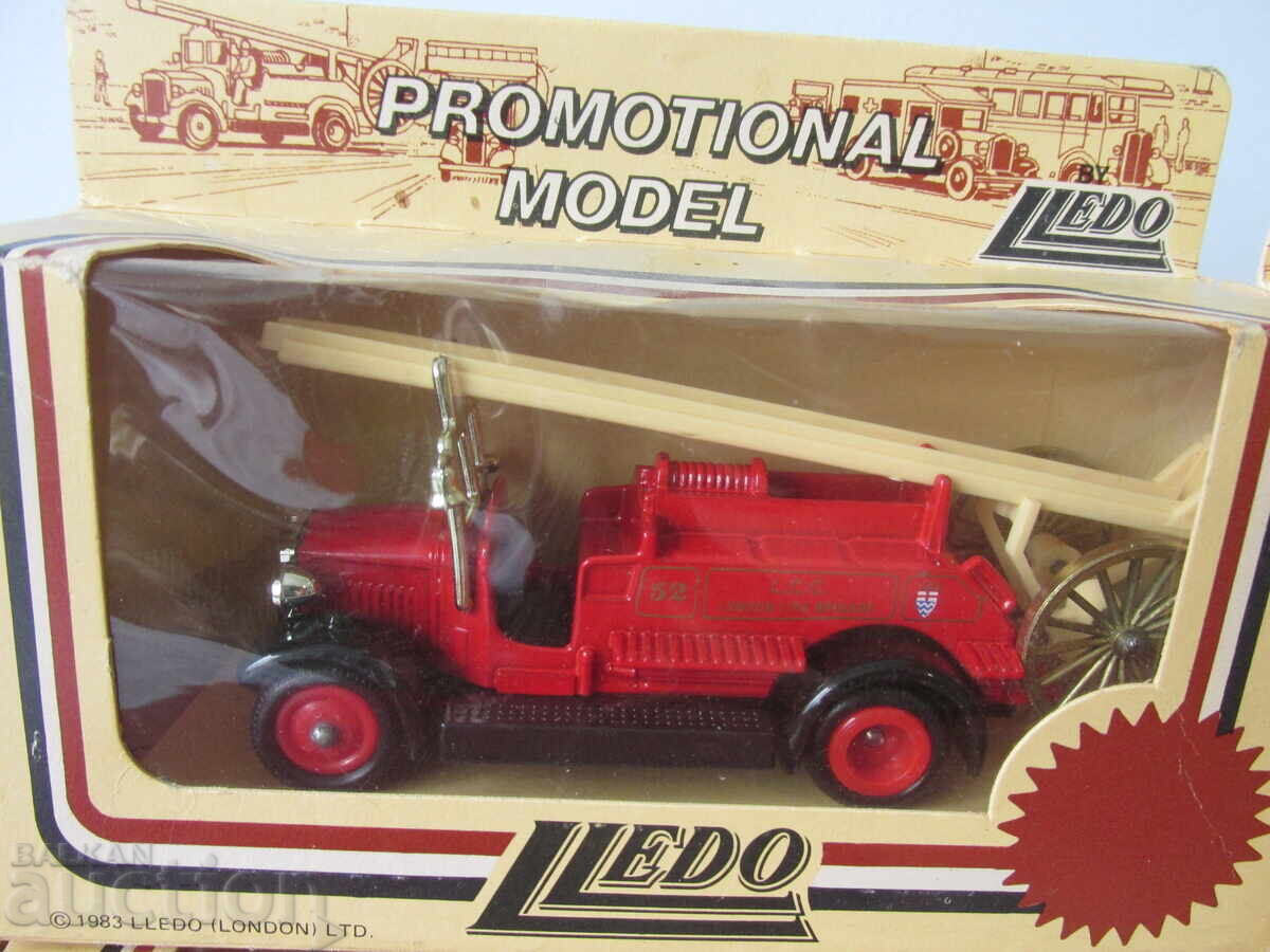 Retro strollers with price 17.00 BGN | € 8.69