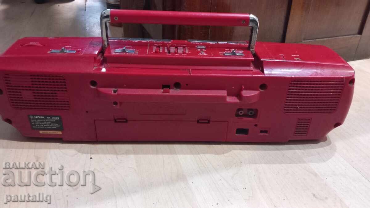 Livrarea CASSETOFON CU DOUĂ CASETE NOVA