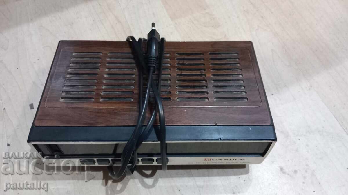 CEAS RADIO CANDLE cu preț 15.00 BGN | € 7.67