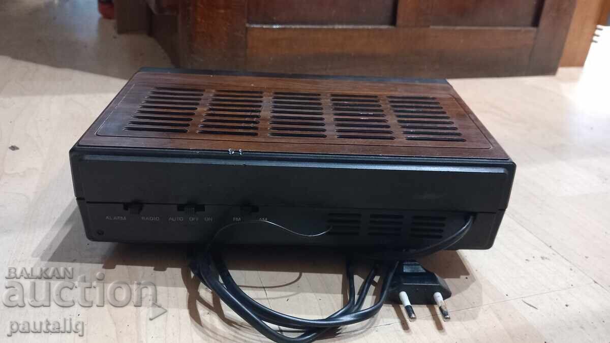 Livrarea CEAS RADIO CANDLE