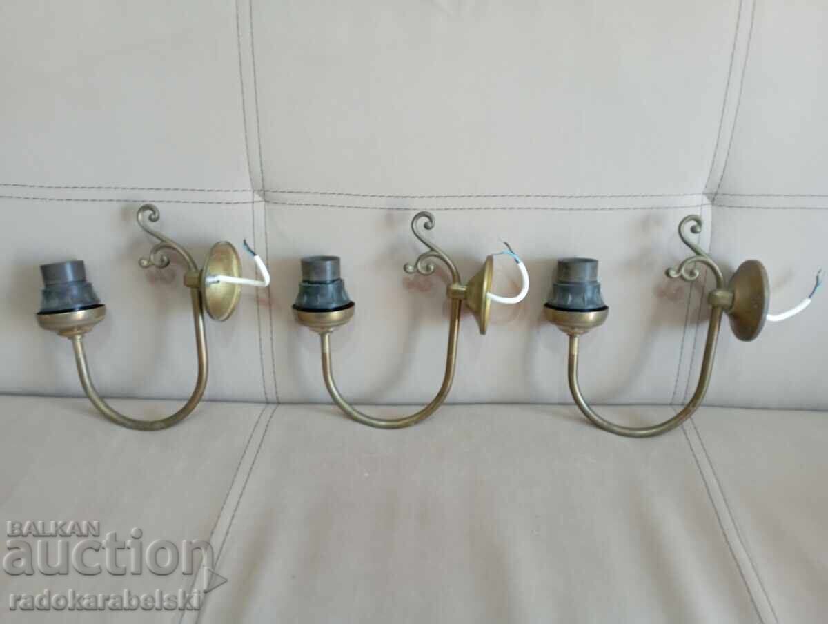 Trei bucăți aplice de perete din alamă