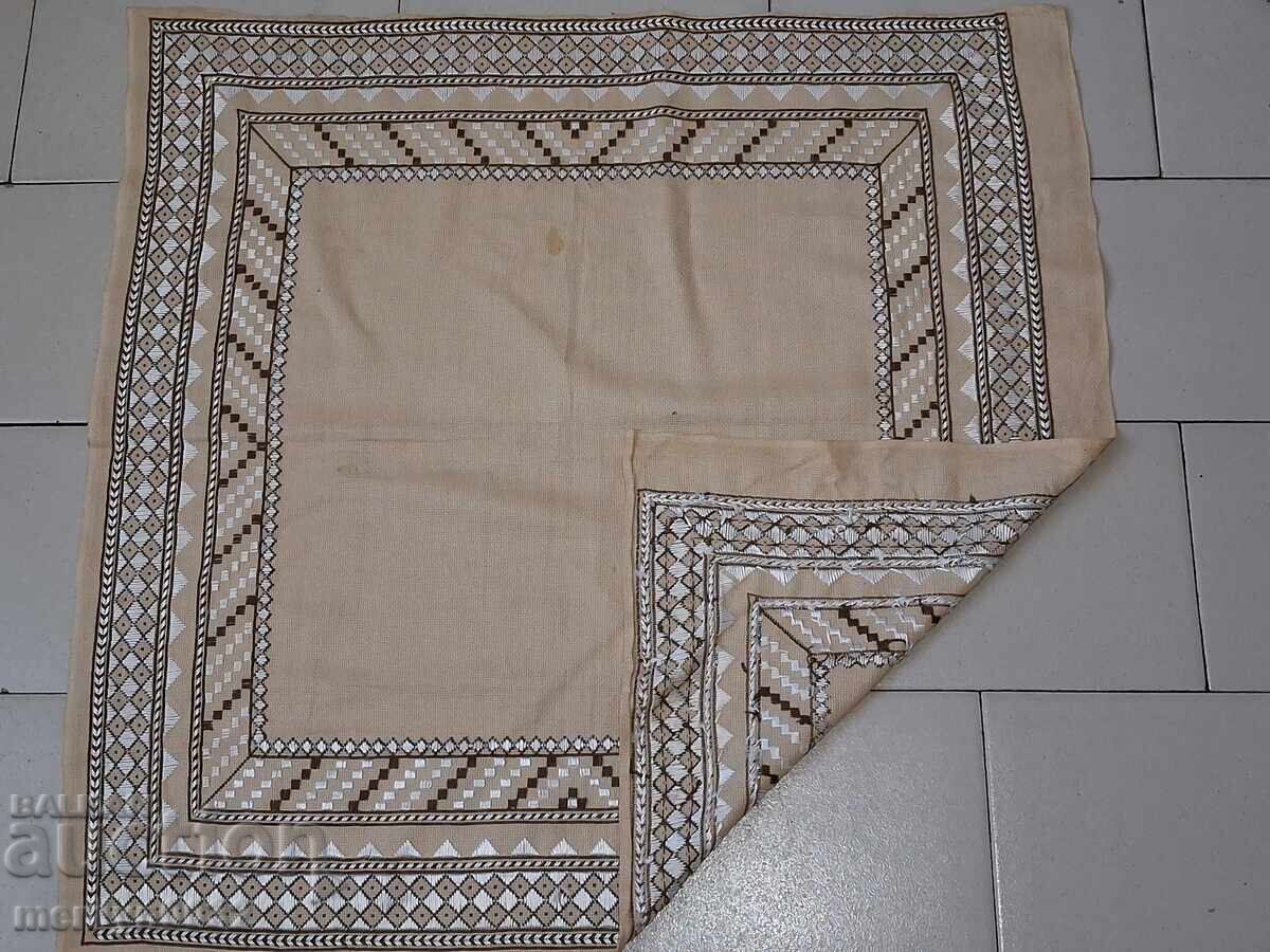 Auction Old embroidered check, tablecloth, milo, Bulgarian embroidery Auction Old embroidered check, tablecloth, milo, Bulgarian embroidery