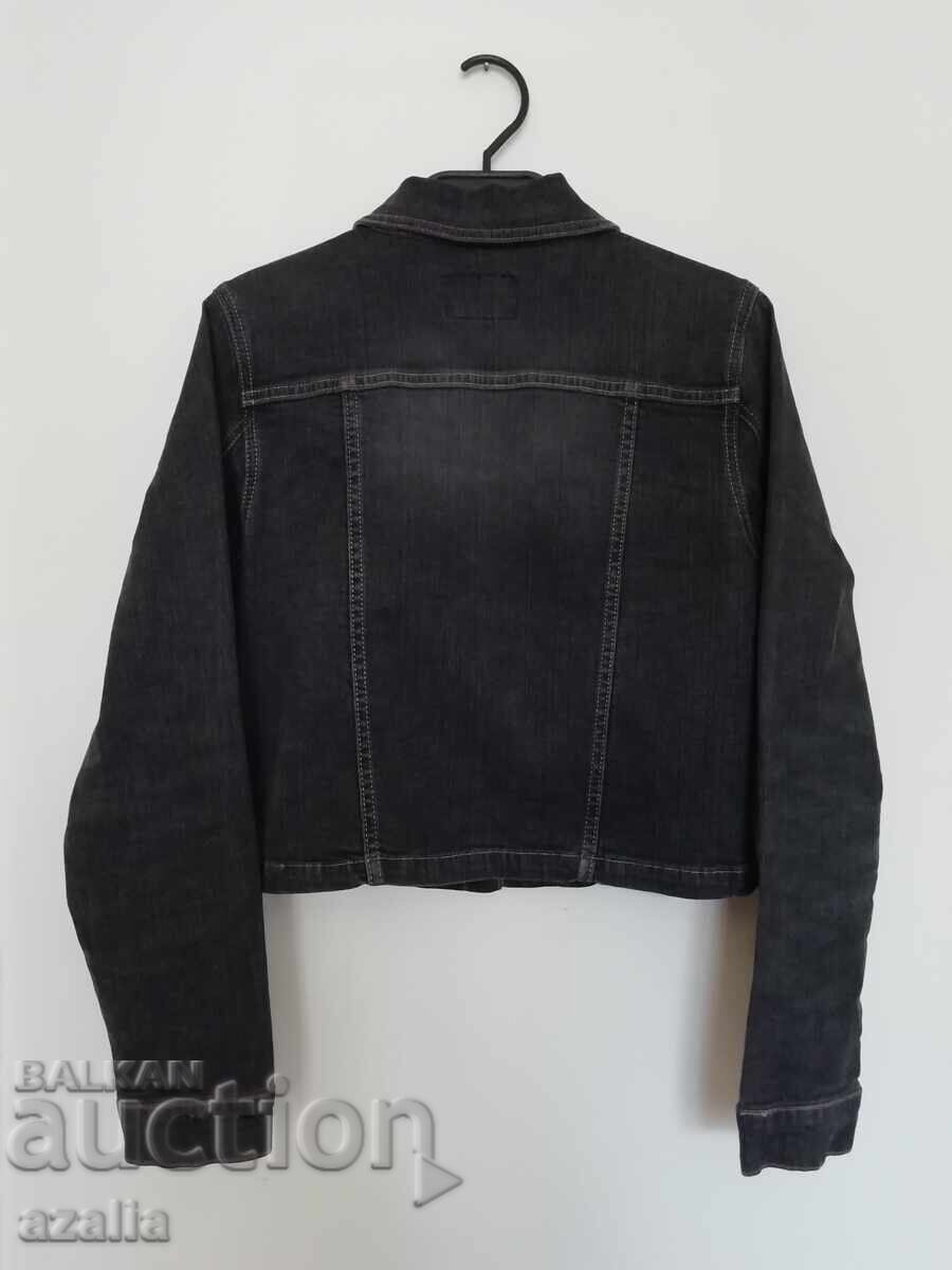 Jachetă din denim PAVAROTTI, mărimea M cu preț 25.00 BGN | € 12.78 Jachetă din denim PAVAROTTI, mărimea M cu preț 25.00 BGN | € 12.78