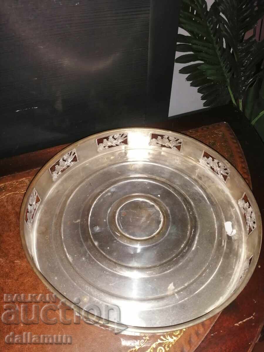 Μεταλλικός δίσκος αντίκα με λεπτομέρειες με τιμή 15.00 BGN | € 7.67 Μεταλλικός δίσκος αντίκα με λεπτομέρειες με τιμή 15.00 BGN | € 7.67