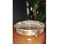 Tavă metalică veche cu detalii