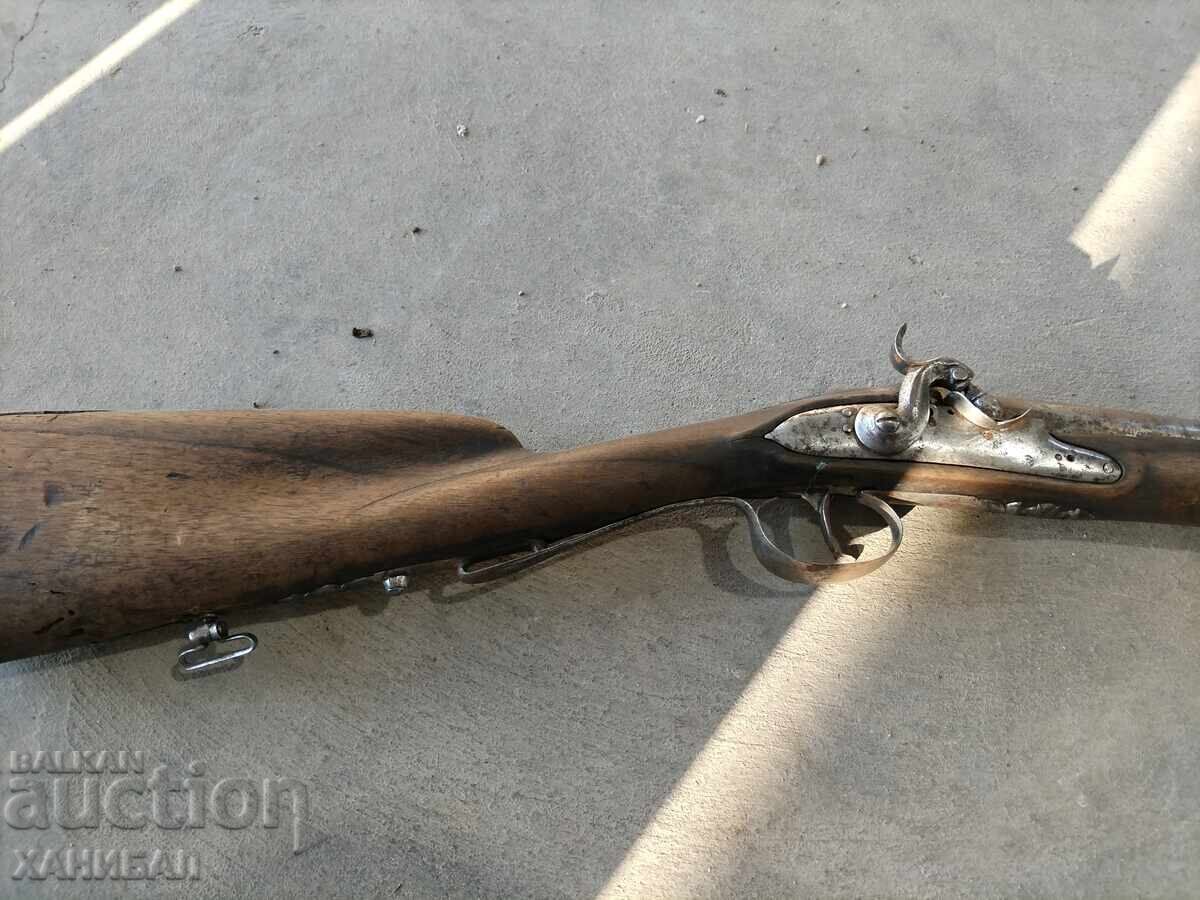 OLD SINGLE-BARREL CAPSULE RIFLE - 5 OLD SINGLE-BARREL CAPSULE RIFLE - 5