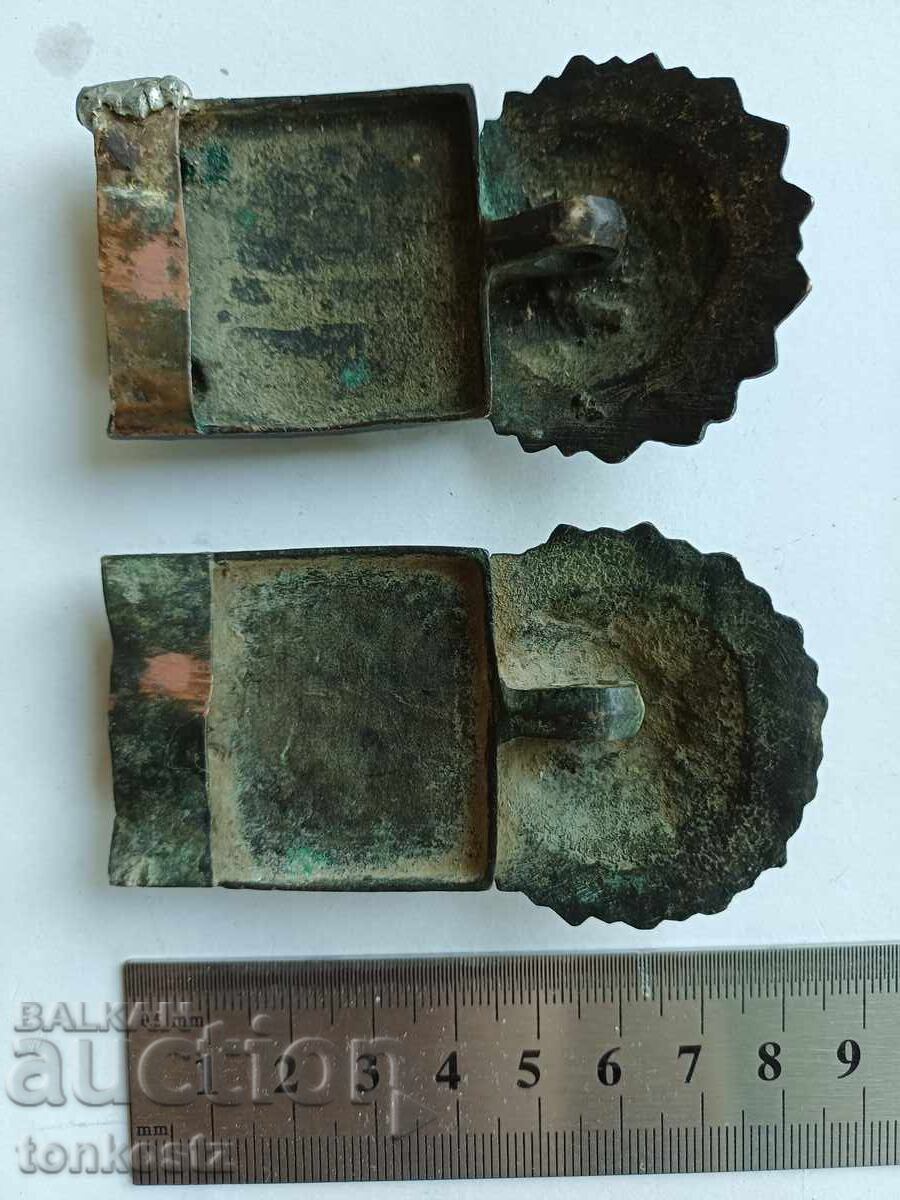 2 τεμ. Παφτιά από ζώνη με τιμή 55.00 BGN | € 28.12