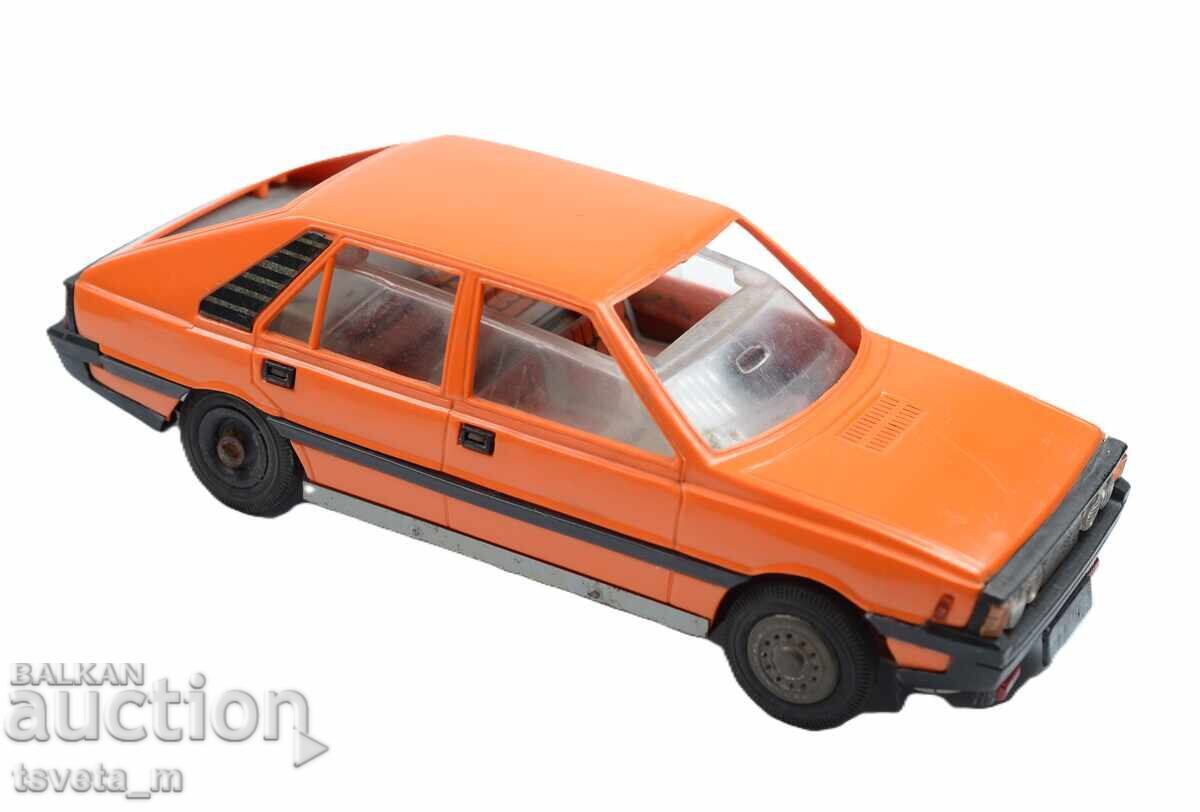 Плестмасова кола, детски играчки соц с цена 28.00 лв. | € 14.32 Плестмасова кола, детски играчки соц с цена 28.00 лв. | € 14.32