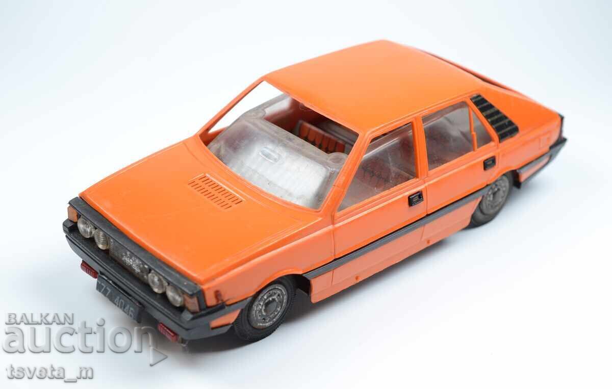 Плестмасова кола, детски играчки соц Плестмасова кола, детски играчки соц