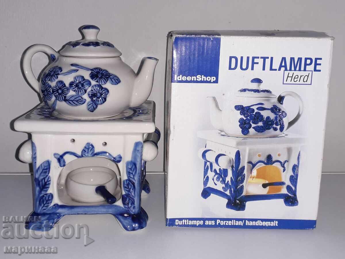 АРОМА ПЕЧКА /ЛАМПА. ПОРЦЕЛАН. ГЕРМАНИЯ с цена 35.00 лв. | € 17.90 АРОМА ПЕЧКА /ЛАМПА. ПОРЦЕЛАН. ГЕРМАНИЯ с цена 35.00 лв. | € 17.90