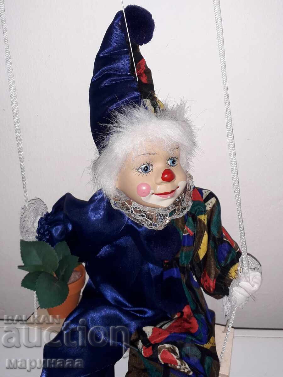 Licitație PĂPUȘĂ MARE. CLOVN