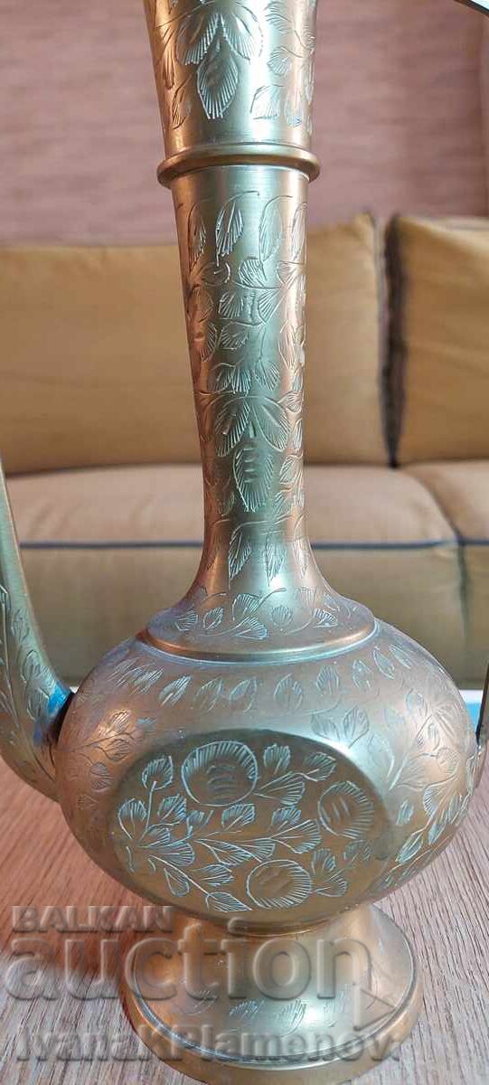 Auction  Solid brass for connoisseurs