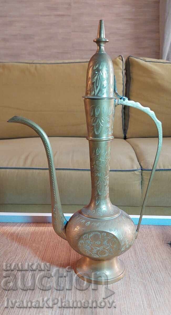 Alamă cană pentru cunoscători