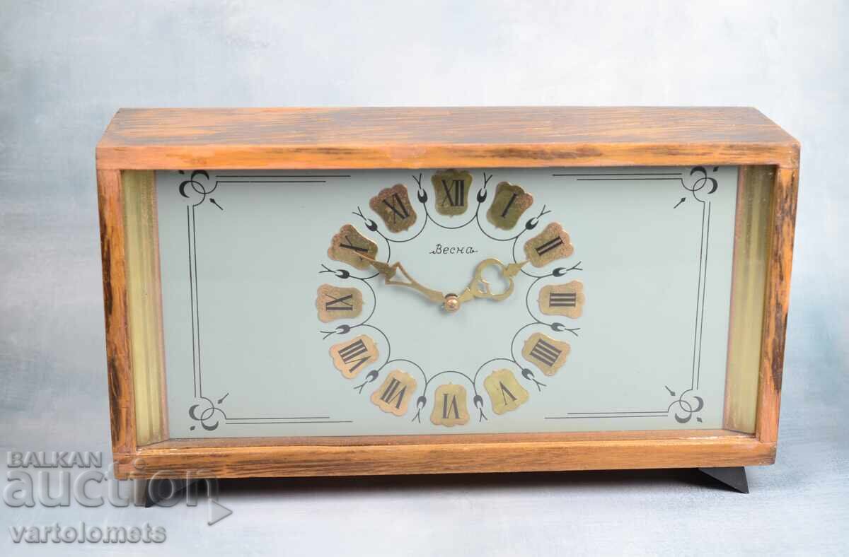 Настолен каминен часовник ВЕСНА СССР - работи с цена 30.00 лв. | € 15.34 Настолен каминен часовник ВЕСНА СССР - работи с цена 30.00 лв. | € 15.34