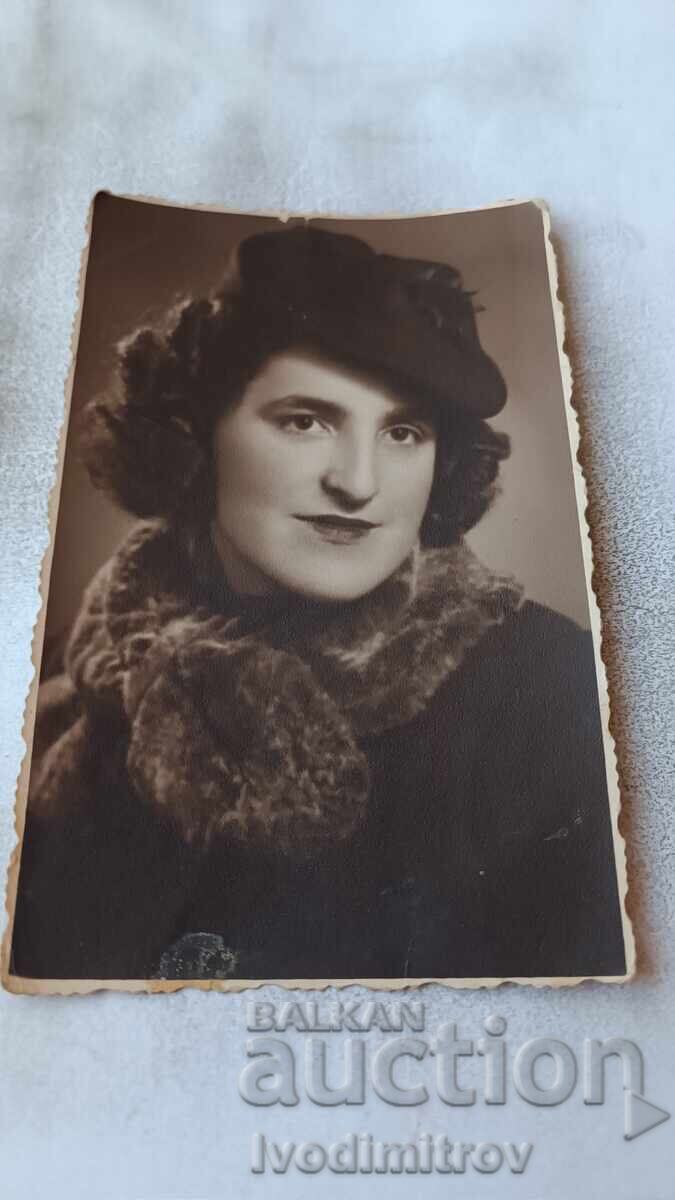 Fotografie Sofia Femeie în palton de iarnă 1939 Fotografie Sofia Femeie în palton de iarnă 1939
