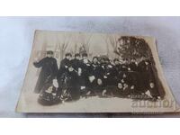 Φωτογραφία Μαθήτριες στο πάρκο το χειμώνα